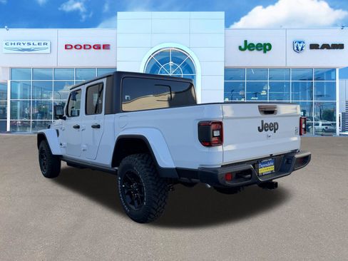 New 2026 Jeep Gladiator Willys image 7