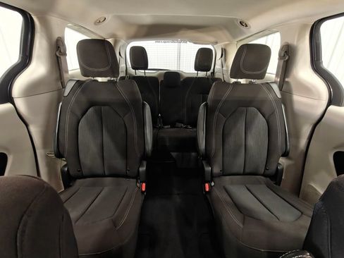 Used 2023 Chrysler Voyager LX FWD image 19