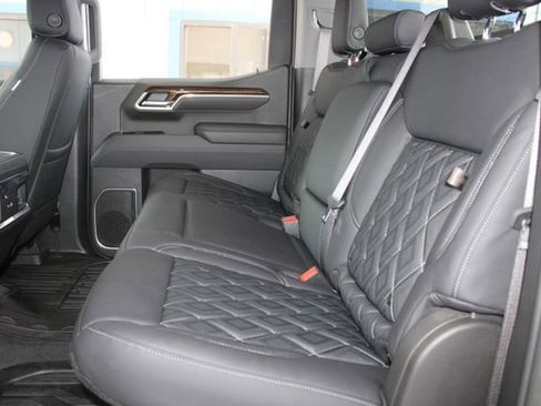 Used 2025 GMC Sierra 1500 Elevation w/ LPO, GMC Protection Package image 22