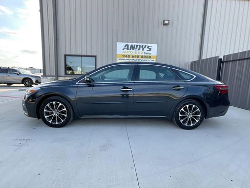 Used 2017 Toyota Avalon XLE Premium w/ All Weather Liner Package FWD image 7