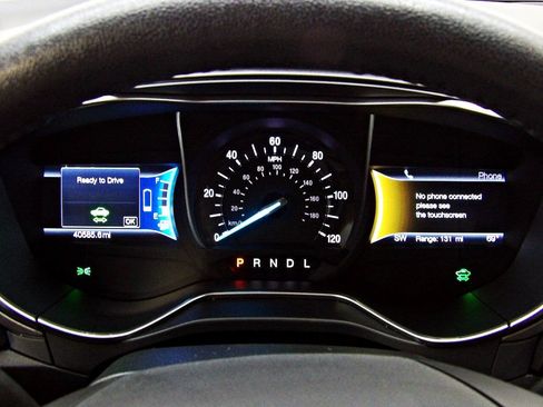 Used 2018 Ford Fusion Energi SE FWD image 15
