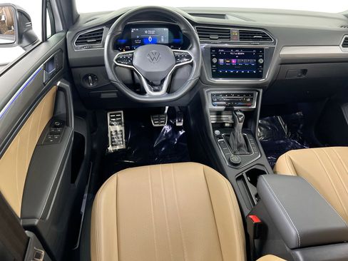 Used 2023 Volkswagen Tiguan SE R-Line AWD/4WD image 22