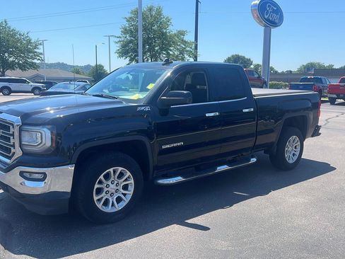 Used 2016 GMC Sierra 1500 SLE w/ SLE Value Package AWD/4WD image 13