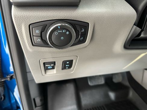 Used 2020 Ford F150 XLT w/ Equipment Group 302A Luxury AWD/4WD image 29