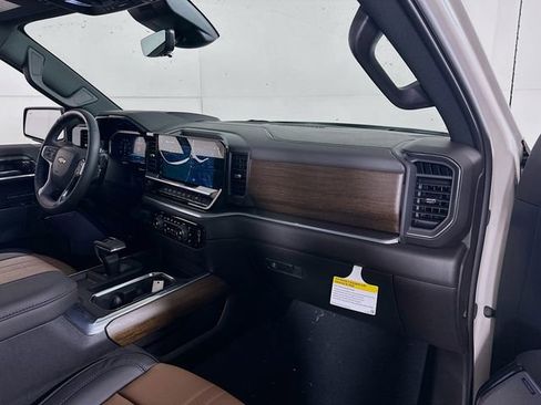 New 2026 Chevrolet Silverado 1500 High Country AWD/4WD image 33