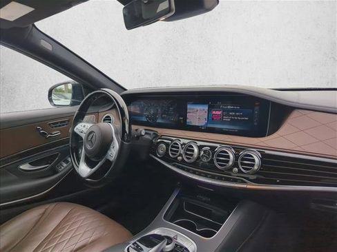 Used 2018 Mercedes-Benz S 560 4MATIC Sedan image 23