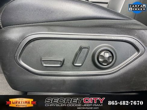 Used 2024 Jeep Grand Cherokee Altitude image 13
