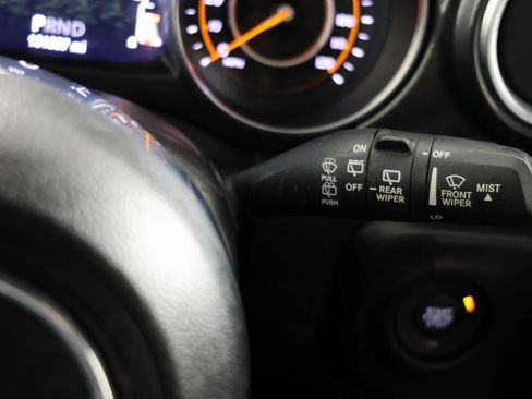 Used 2021 Jeep Wrangler Unlimited Sahara image 25