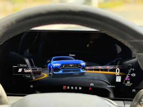 Used 2025 Ford Mustang GT Premium RWD image 39