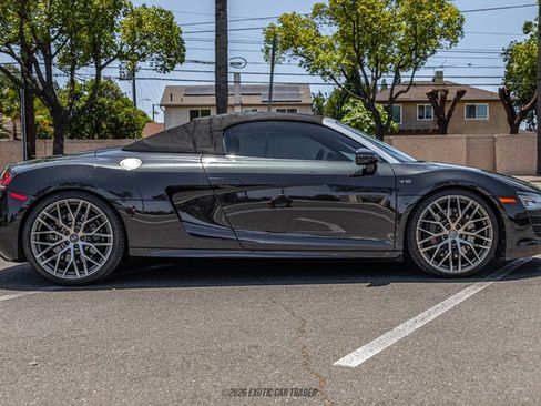 Used 2014 Audi R8 V10 w/ Full Leather Package AWD/4WD image 18