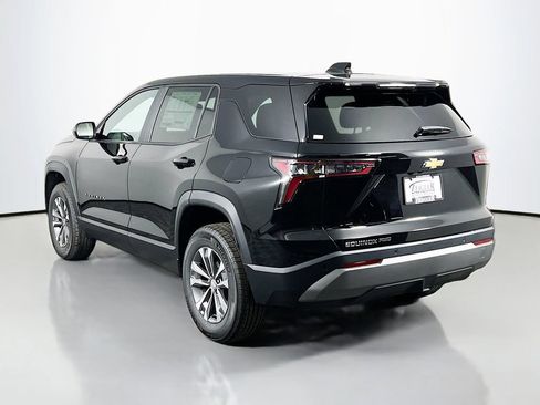 New 2026 Chevrolet Equinox LT w/ Convenience Package II AWD/4WD image 7