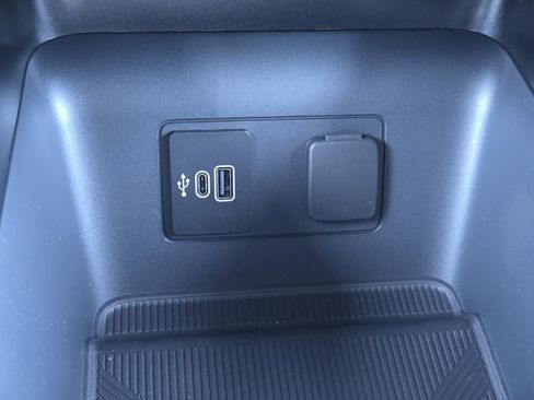 New 2026 Ford Explorer ST-Line w/ ST-Line Street Pack RWD image 15