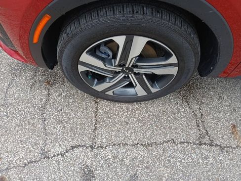 Used 2023 Kia Sorento EX AWD/4WD image 9