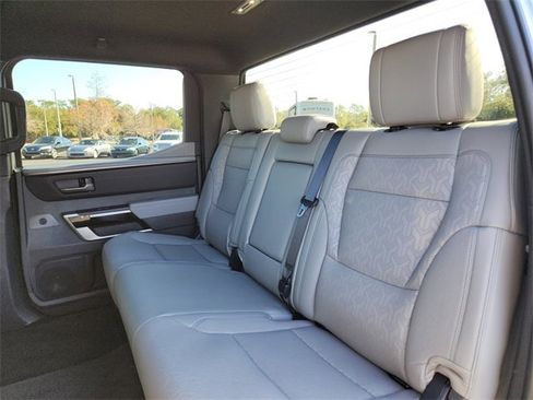 Used 2025 Toyota Tundra Limited image 20
