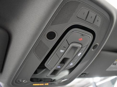 Used 2019 Audi A4 2.0T Premium image 39