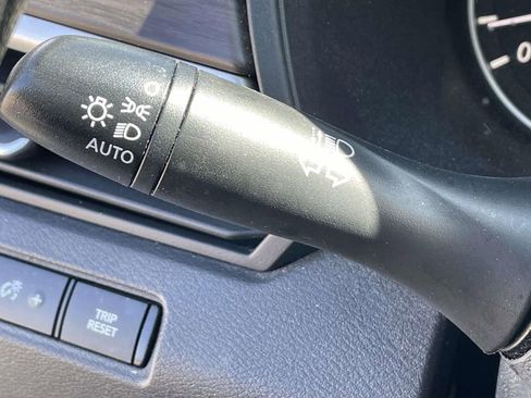 Used 2023 Nissan Altima 2.5 SV image 23