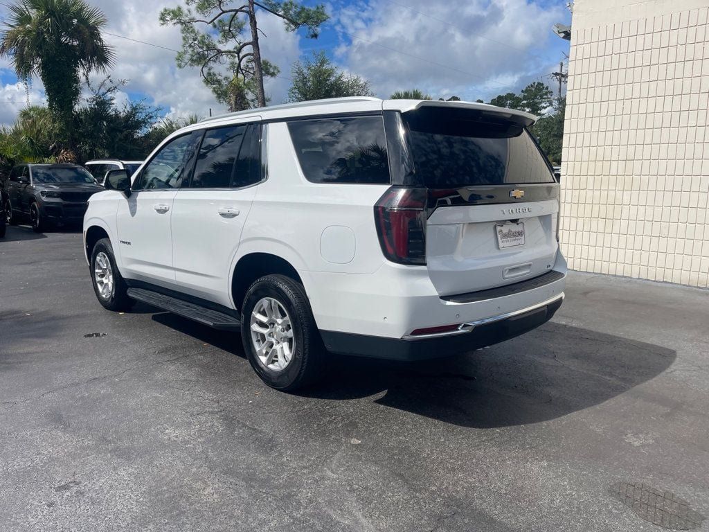 Used 2025 Chevrolet Tahoe LT RWD image 3