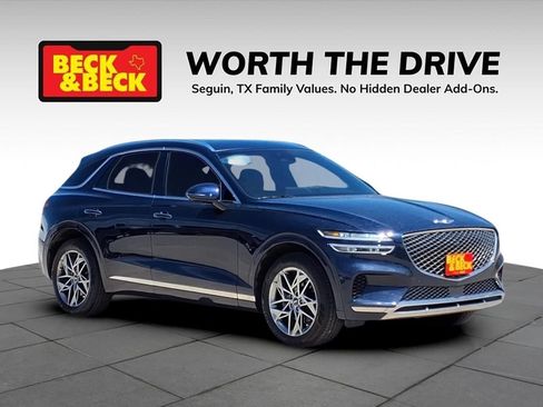 Used 2022 Genesis GV70 2.5T w/ Advanced Package AWD/4WD image 3