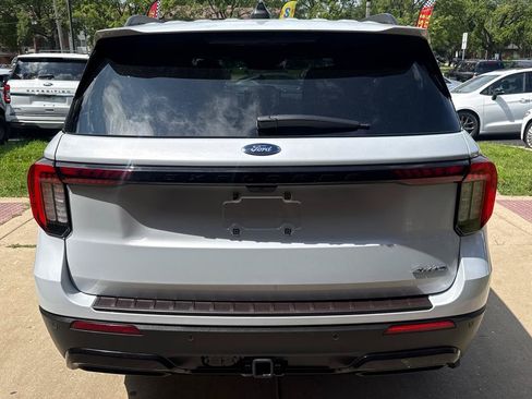 Used 2026 Ford Explorer ST-Line w/ ST-Line Street Pack AWD/4WD image 6