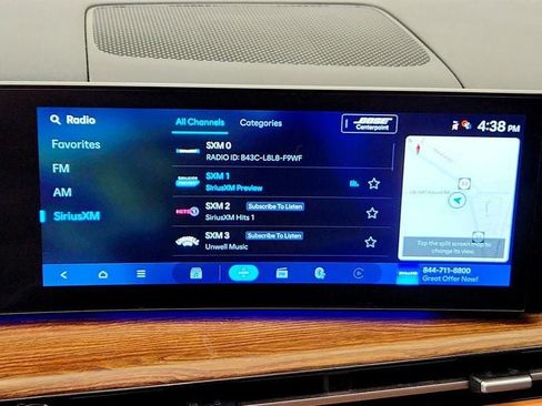 Used 2025 Hyundai Santa Fe Limited FWD image 17