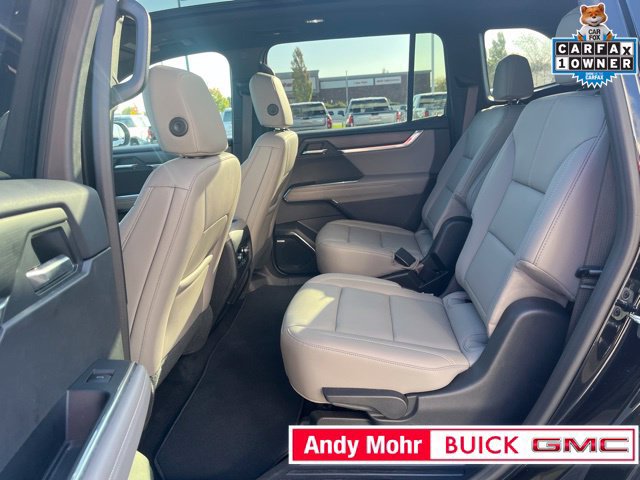 Used 2026 GMC Acadia Elevation w/ Elevation Premium Package FWD image 37