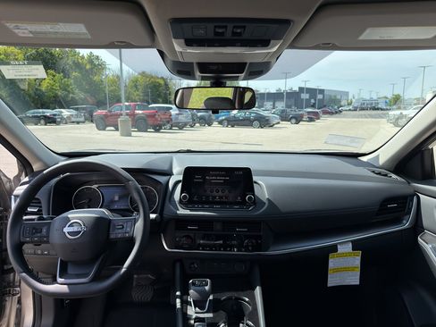 New 2026 Nissan Rogue SV w/ SV Premium Package image 28