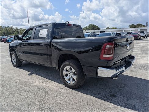 Used 2024 RAM 1500 Laramie AWD/4WD image 7