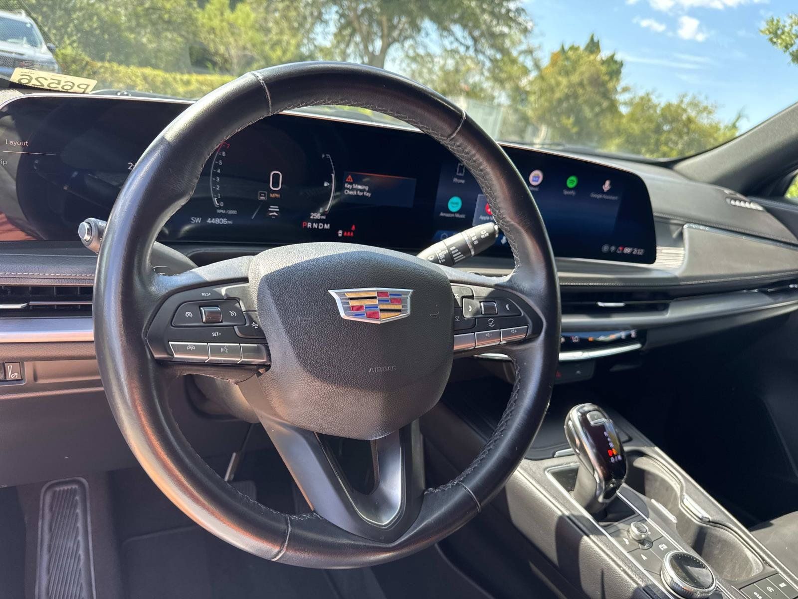 Certified 2025 Cadillac XT4 Premium Luxury FWD image 15
