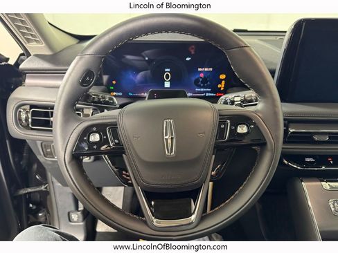 New 2026 Lincoln Aviator AWD image 22