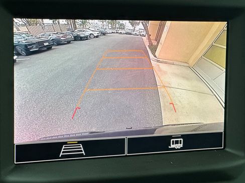 Certified 2022 Chevrolet Silverado 1500 Custom image 19