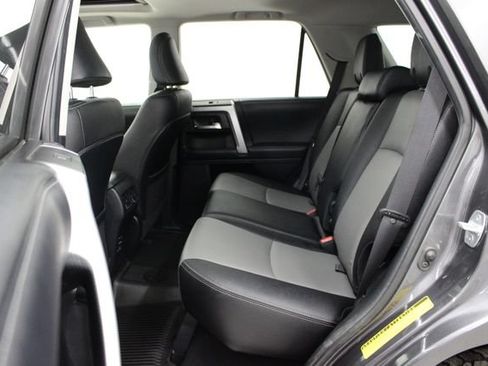 Used 2019 Toyota 4Runner SR5 Premium AWD/4WD image 10