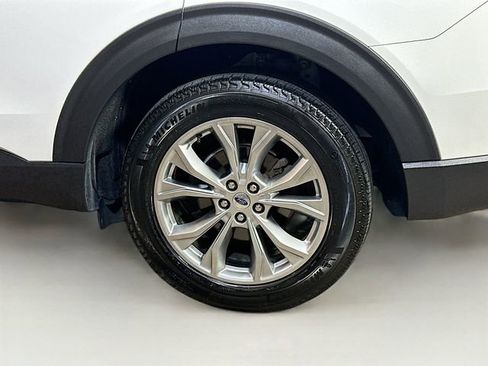 Certified 2020 Ford Explorer XLT w/ Equipment Group 202A image 6