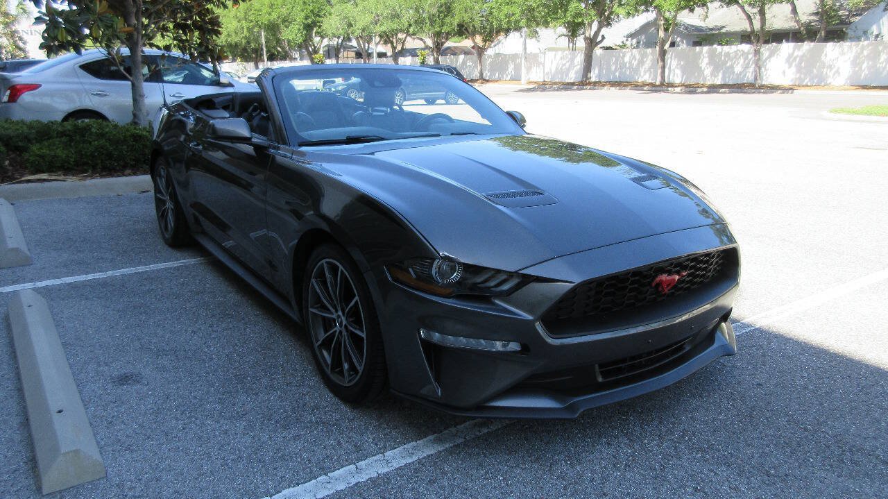 Used 2019 Ford Mustang Premium w/ Equipment Group 201A RWD image 7