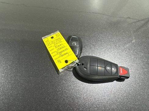 Used 2015 RAM 1500 Express RWD image 40