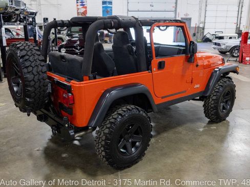 Used 2005 Jeep Wrangler Rubicon AWD/4WD image 8