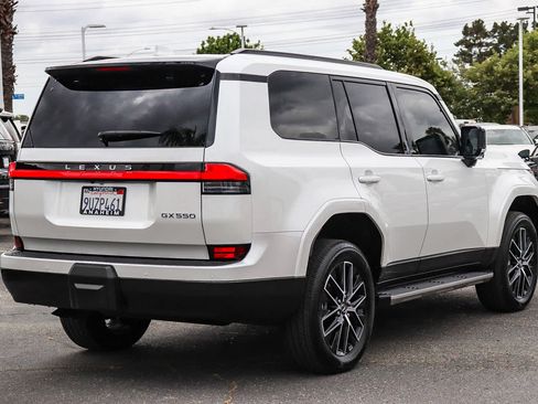 Used 2025 Lexus GX 550 AWD/4WD image 7