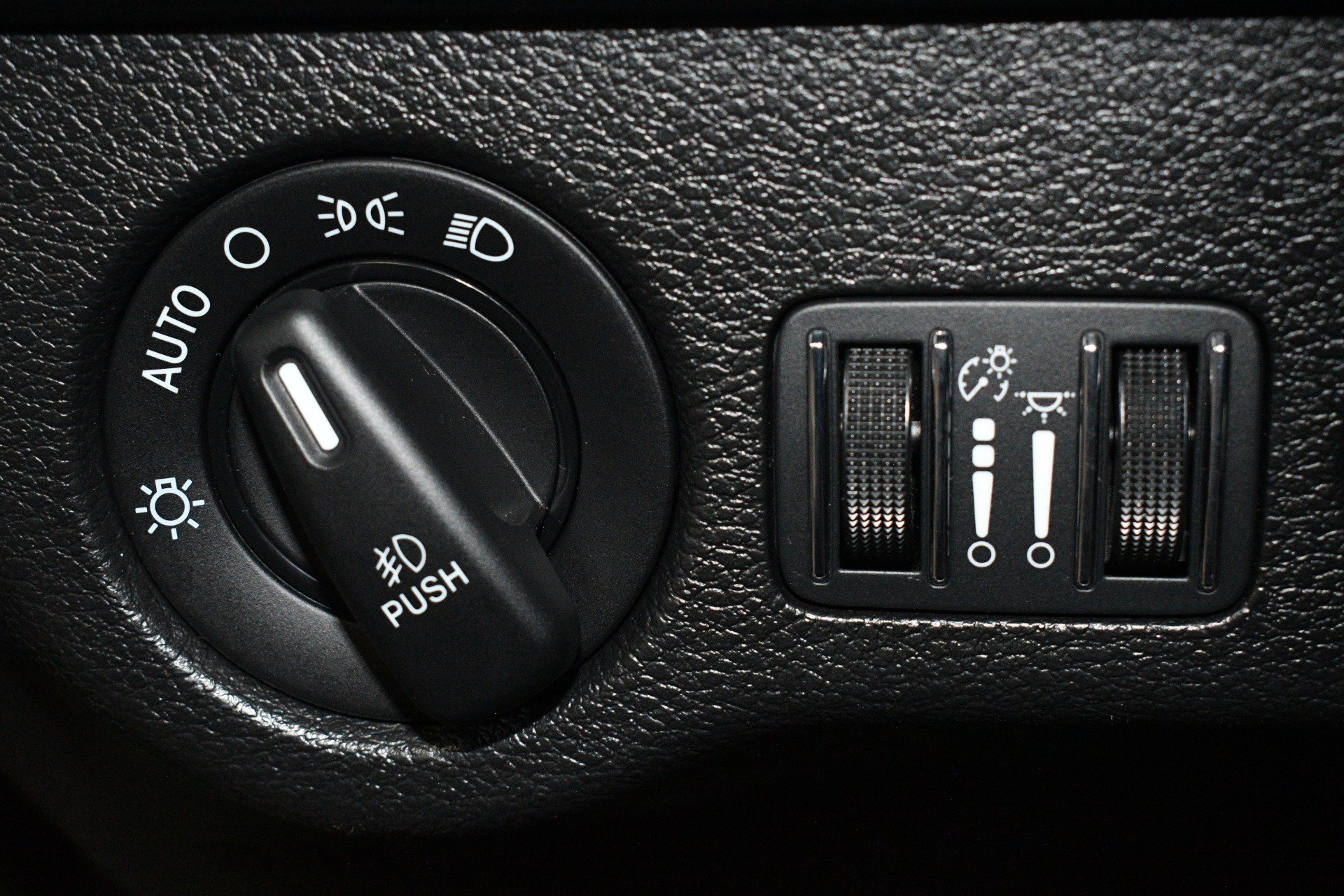 Used 2023 Dodge Charger Scat Pack w/ Daytona Edition Group RWD image 39