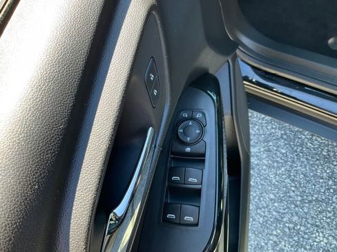 Used 2024 Chevrolet Trax RS w/ Driver Confidence Package image 7