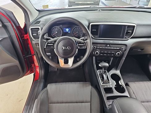 Used 2021 Kia Sportage LX image 19