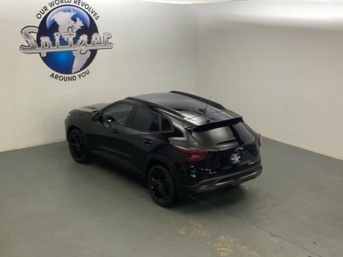 New 2026 Chevrolet Trax ACTIV w/ Sunroof Package image 12