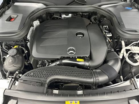 Used 2022 Mercedes-Benz GLC 300 4MATIC image 9