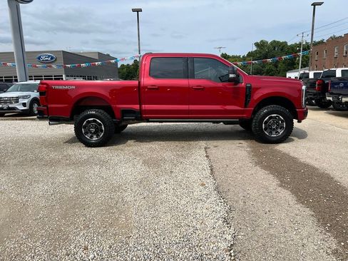 Used 2024 Ford F250 Lariat w/ Lariat Ultimate Package AWD/4WD image 9