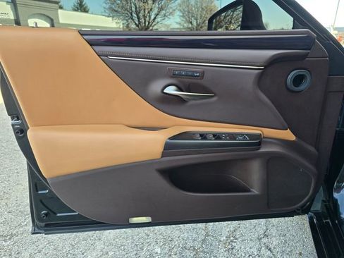 Used 2021 Lexus ES 350 w/ Premium Package image 14