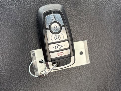 Used 2019 Ford F150 Lariat w/ Equipment Group 502A Luxury image 23