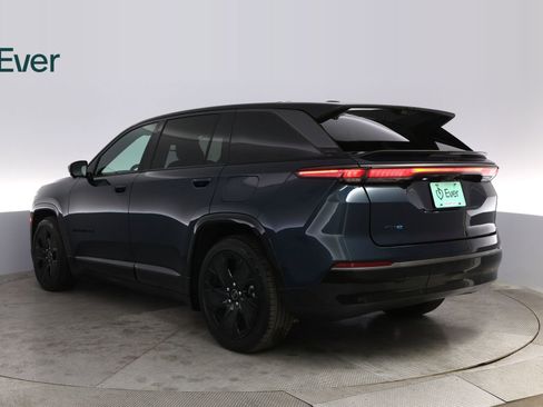 Used 2024 Jeep Wagoneer Launch Edition image 17