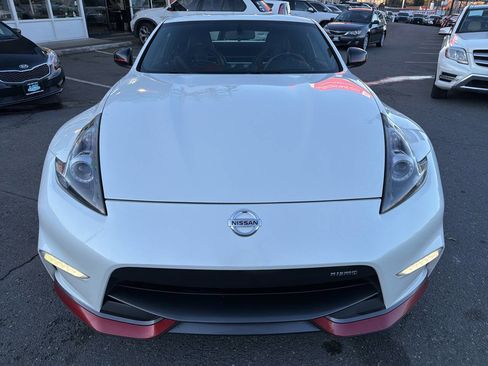 Used 2017 Nissan 370Z NISMO image 11