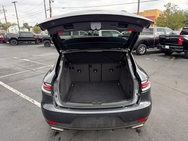 Used 2021 Porsche Macan AWD/4WD image 14
