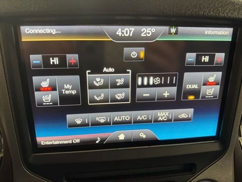 Used 2015 Ford F350 Lariat w/ Lariat Interior Package AWD/4WD image 24