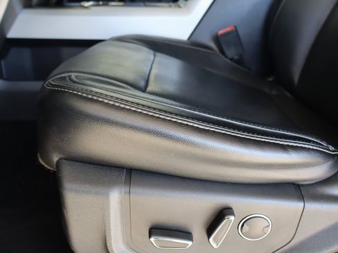 Used 2019 Ford F350 Lariat w/ Lariat Ultimate Package image 17