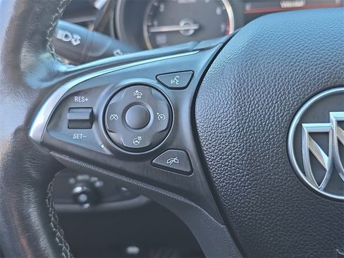 Used 2018 Buick Regal Essence w/ Driver Confidence Package #1 image 20